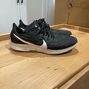 Nike Pegasus Black and White Athletic Sneakers